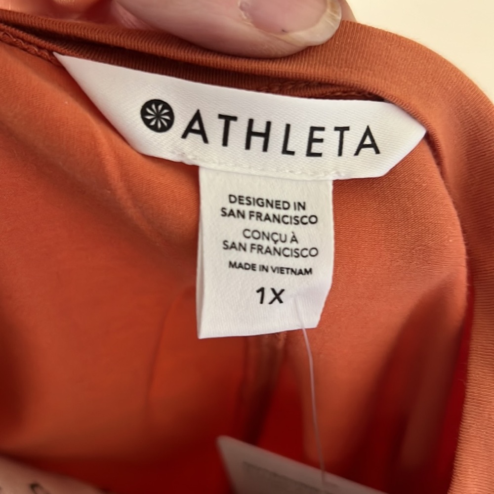 NWT Athleta Outbound V Neck Tee - Picture 8 of 10